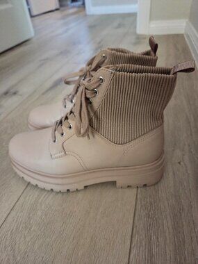 Womens Boots